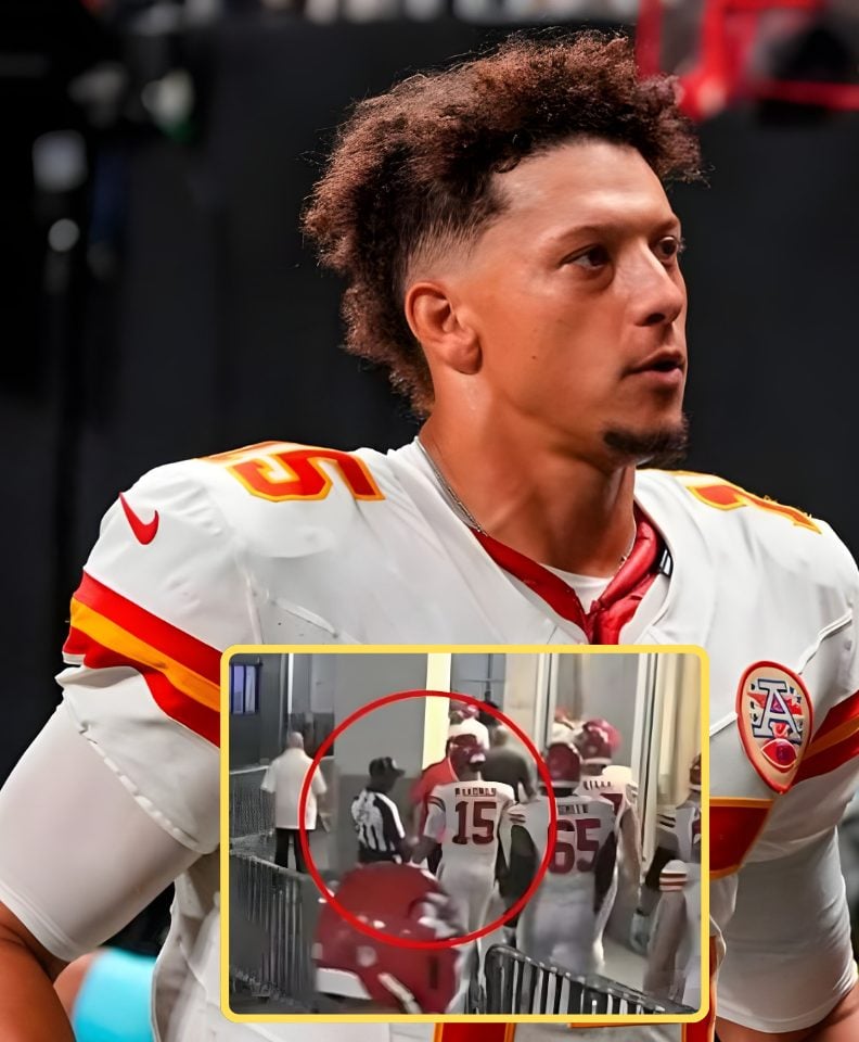 Cover Image for Leaked photo of Patrick Mahomes talking to the referee before the Falcons game: “Another rigged game!”