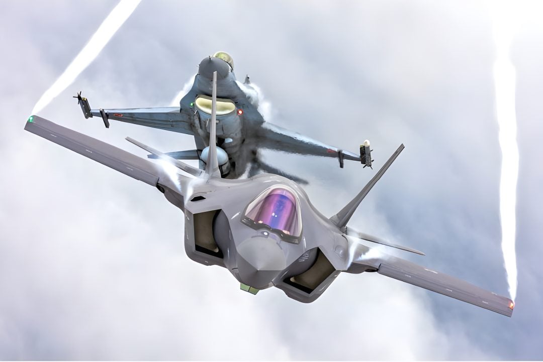 Cover Image for F-16 Block 70: The Pinnacle of Air Power and Technological Innovation